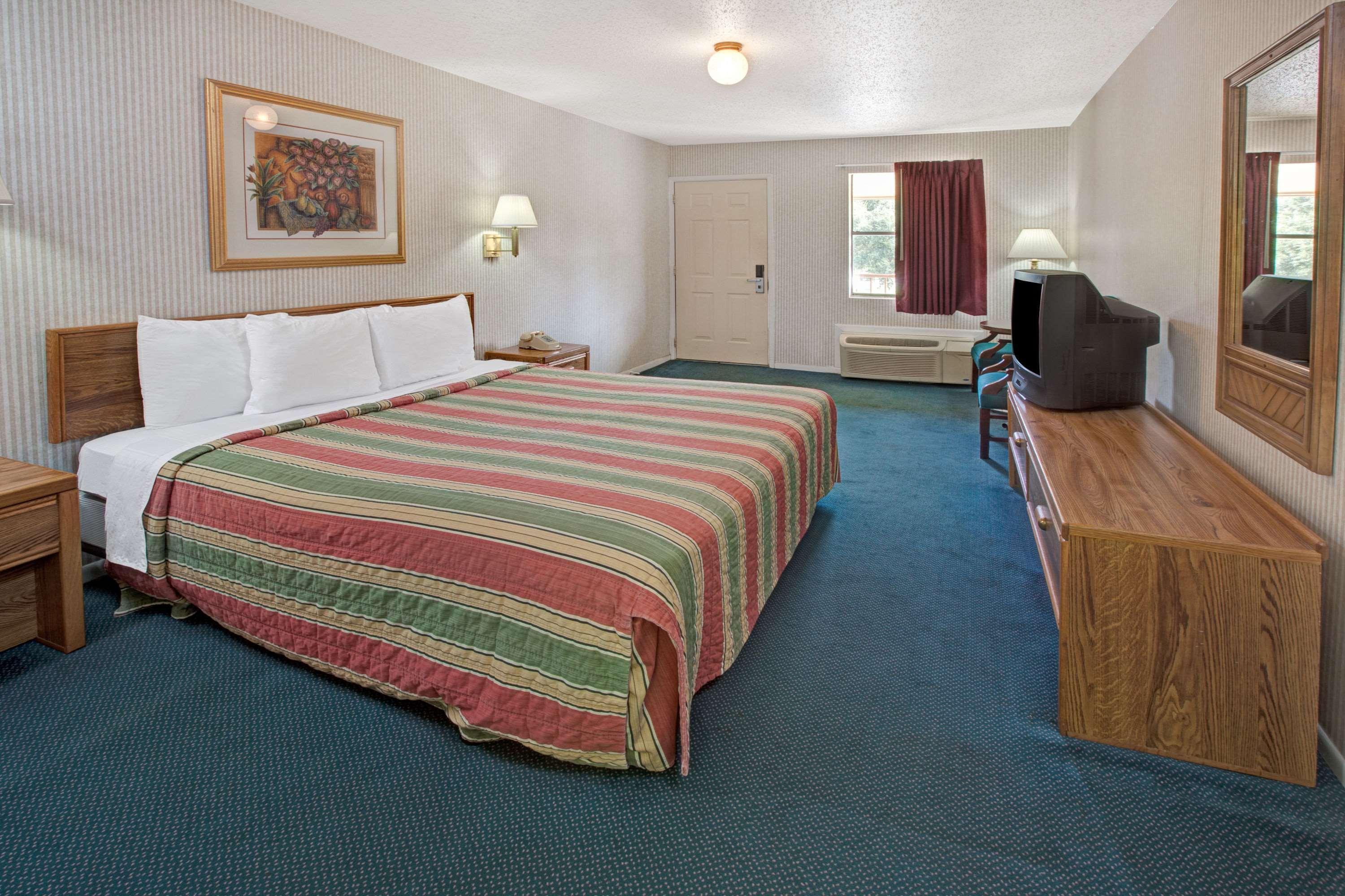 Knights Inn Houston Hobby Airport Exterior photo