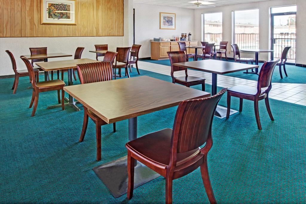 Knights Inn Houston Hobby Airport Exterior photo